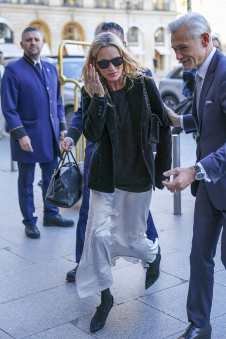 Kate e Lila Moss, i look abbinati mamma-figlia alla Paris Fashion Week 2026