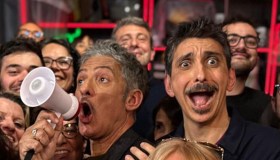 Fiorello a La Pennicanza sulla polemica dei jeans: “Perdonateci se siamo così”