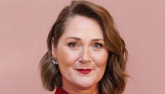 Zendaya come Carrie Bradshaw, l’iconico abito bianco nasconde un omaggio segreto