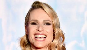 Super Karaoke, Michelle Hunziker riporta il programma cult di Fiorello in tv: città, ospiti e quando va in onda