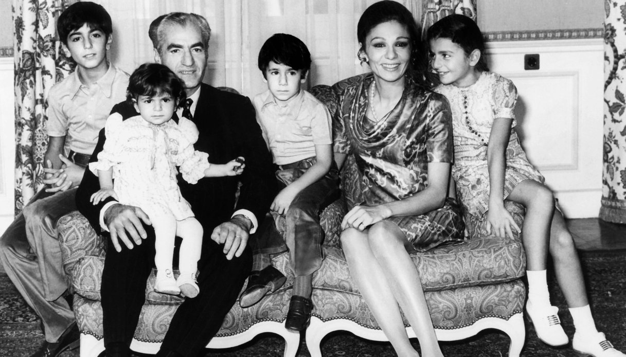 La famiglia dell'ultimo Sci&agrave; di Persia Reza Pahlavi nel 1970