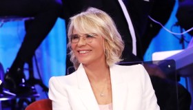 Serale Amici 25, le anticipazioni del 21 marzo: squadre, giudici e ospiti