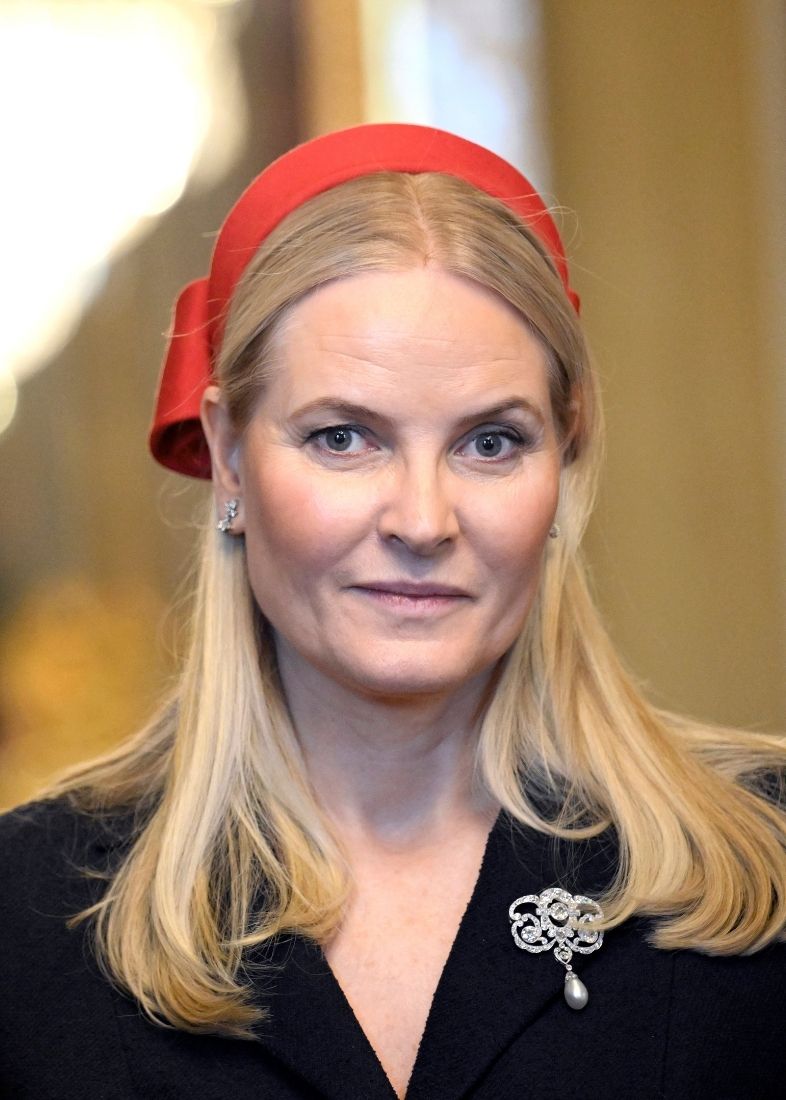 La spilla di Mette-Marit