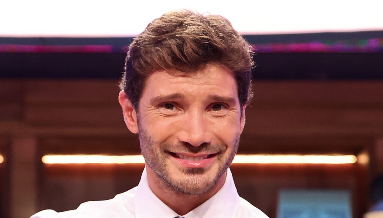 affari tuoi herbert ballerina e martina miliddi scatenati sulle note di pulp fiction da Dilei.it affari tuoi herbert ballerina e martina miliddi scatenati sulle note di pulp fiction