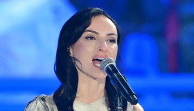 Canzonissima, le pagelle della seconda puntata: l’omaggio a Gino Paoli (10), Arisa magistrale (9)