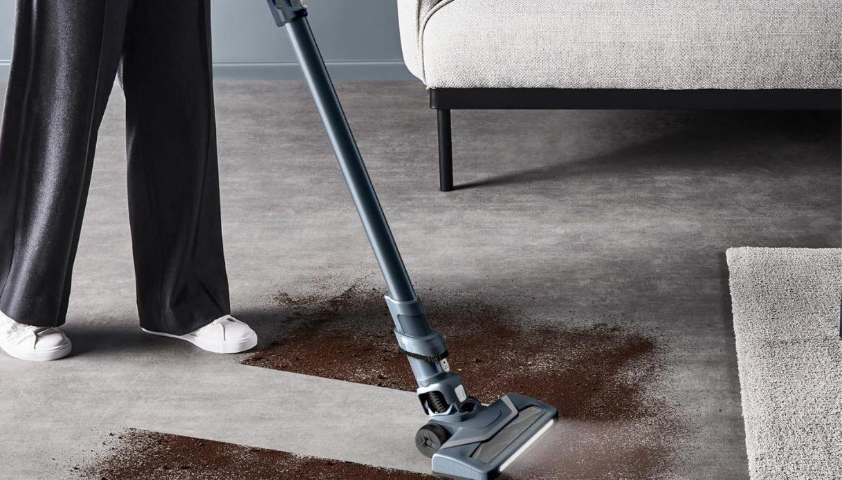 L’aspirapolvere senza fili che annienta anche il più piccolo granello di polvere è in offerta. È l’affare del ...