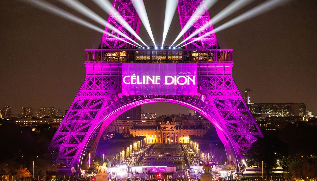 La Tour Eiffel celebra Céline Dion