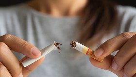 Citisina, come funziona il farmaco per smettere di fumare, a chi serve e quanto pesa la dipendenza da nicotina