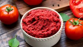 Concentrato di pomodoro, come farlo e conservarlo