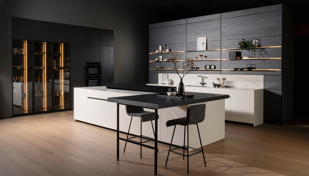 cucina Arredo3 con isola centrale e illuminazione led integrata