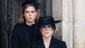 Beatrice ed Eugenia di York bandite dalla messa di Pasqua e Re Carlo vola in America