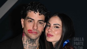 Giulia De Lellis e Tony Effe (ancora) in crisi: “Lei vorrebbe il matrimonio”