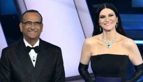 Laura Pausini, la dedica per Carlo Conti dopo Sanremo 2026 insieme