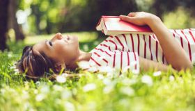 Novità, best seller e titoli attesissimi. I libri in uscita ad aprile che proprio non puoi perderti