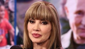 Canzonissima, le pagelle della prima puntata: Milly Carlucci troppo ingessata (5), Michele Bravi fa piangere tutti (10)