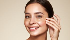 Sguardo riposato in 15 minuti per 30 giorni. Il segreto coreano per borse e occhiaie ora in sconto