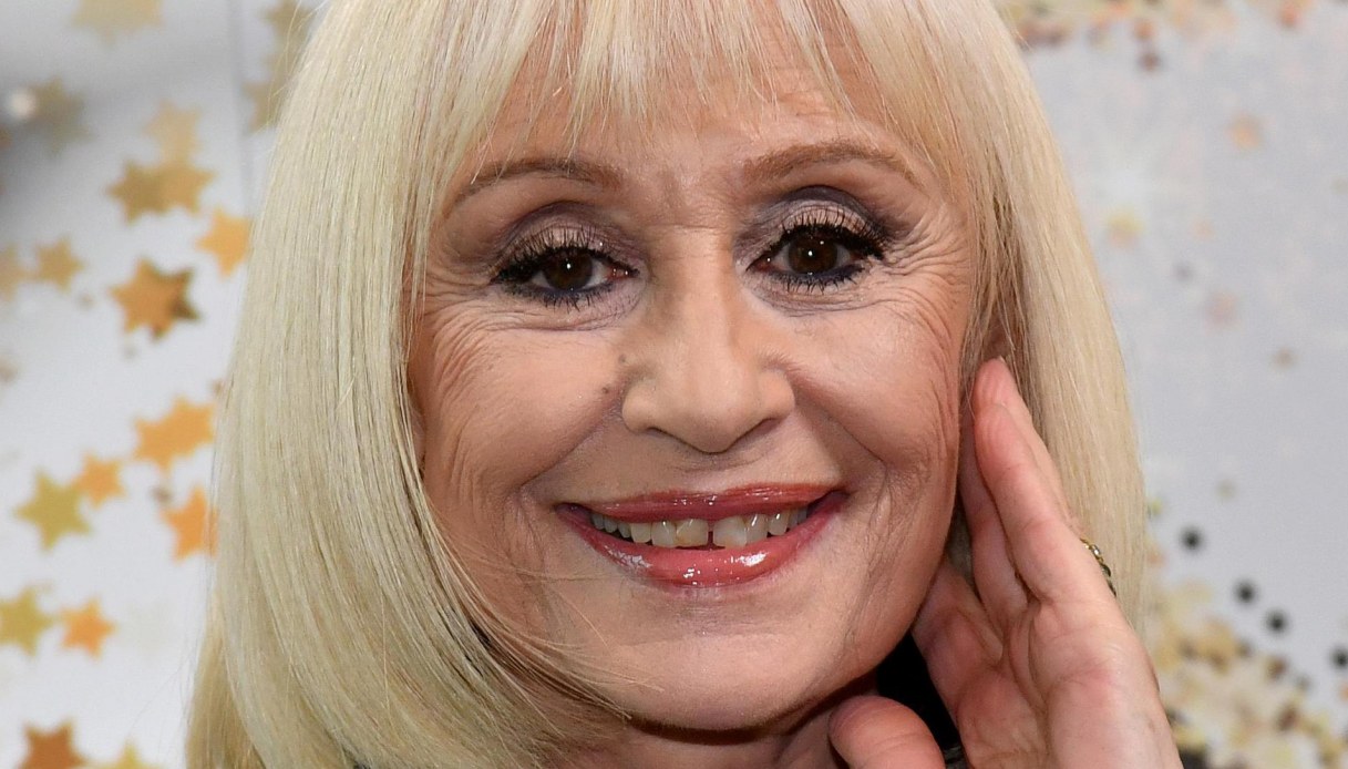 raffaella carr224 chi 232 il figlio adottivo segreto da Dilei.it raffaella carr224 chi 232 il figlio adottivo segreto