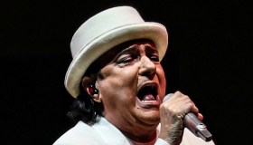 Enrica Bonaccorti, il ricordo commosso di Renato Zero dal palco di Mantova