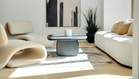 Casa femminile contemporanea tra forza ed eleganza negli interni attuali