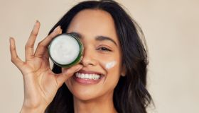 Rimuovere il make up e purificare la pelle con un solo prodotto? L’alleato all in one da provare ora