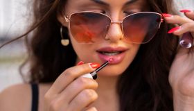 La tinta labbra indelebile, e più venduta, è in sconto nelle sue colorazioni più iconiche. Prendi due e paghi uno