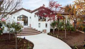 Villa in stile spagnolo a San Mateo Park tra storia e progetto