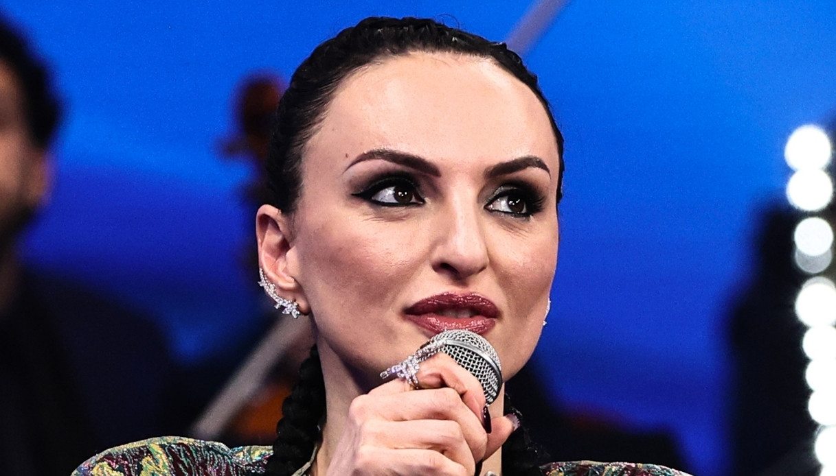 Canzonissima, le pagelle della terza puntata: Arisa "zerbino" (9), gaffe di Gassman (5)