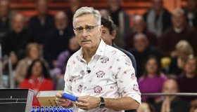 Avanti un altro, Paolo Bonolis riparte con un triangolo amoroso: la confessione in studio