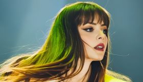 Annalisa infiamma col suo show: chi ha creato i suoi look seducenti