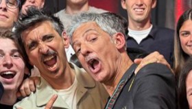 Fiorello a La Pennicanza scomoda George Clooney e a Vespa: “Queste cose sono pericolose”