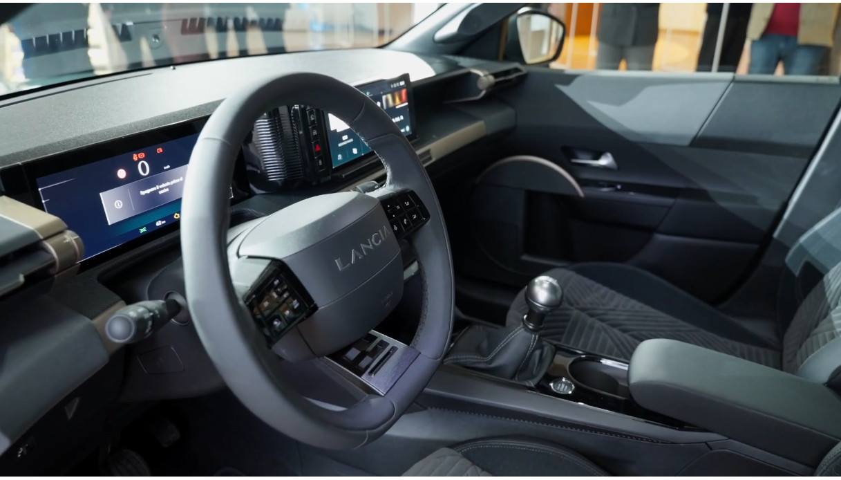 Lancia Ypsilon e il ritorno evolutivo alla tradizione