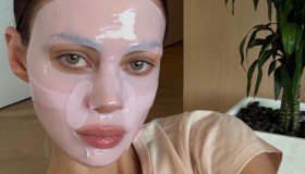 Nicola Peltz Beckham, il segreto della sua pelle perfetta è (ancora) la maschera al collagene virale