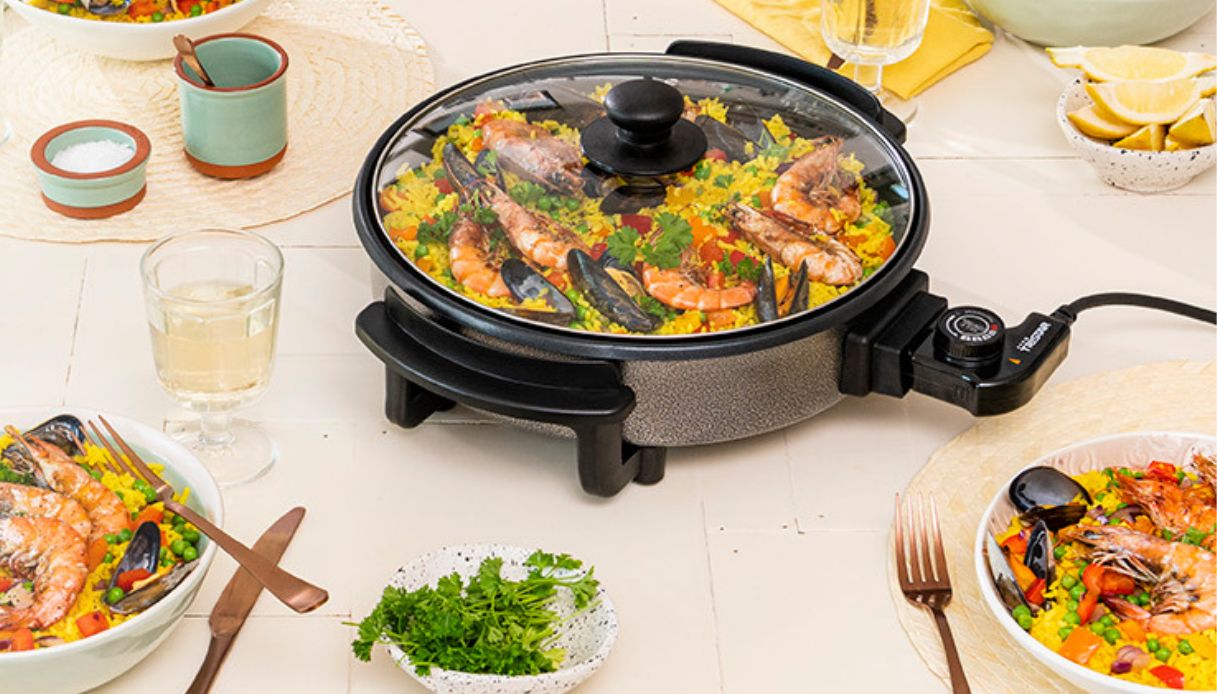 5 motivi per cui dovresti investire su una padella elettrica oggi. Uno è il prezzo: costa solo 25 euro