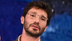 Affari Tuoi, il balletto di Martina Miliddi ed Herbert Ballerina è un disastro. Ma il pubblico applaude