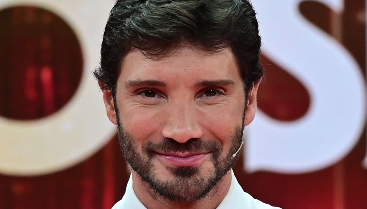 Stefano De Martino, Pasqua a Madrid tra arte, musica e compagnia