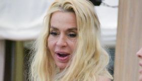 Valeria Marini sta male, allarme al Grande Fratello Vip: “Dobbiamo disinfettare tutto”