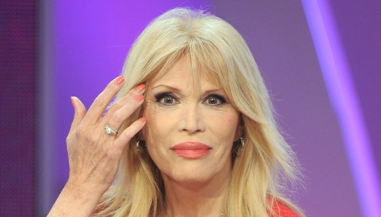 Amanda Lear a Domenica In nel 2008