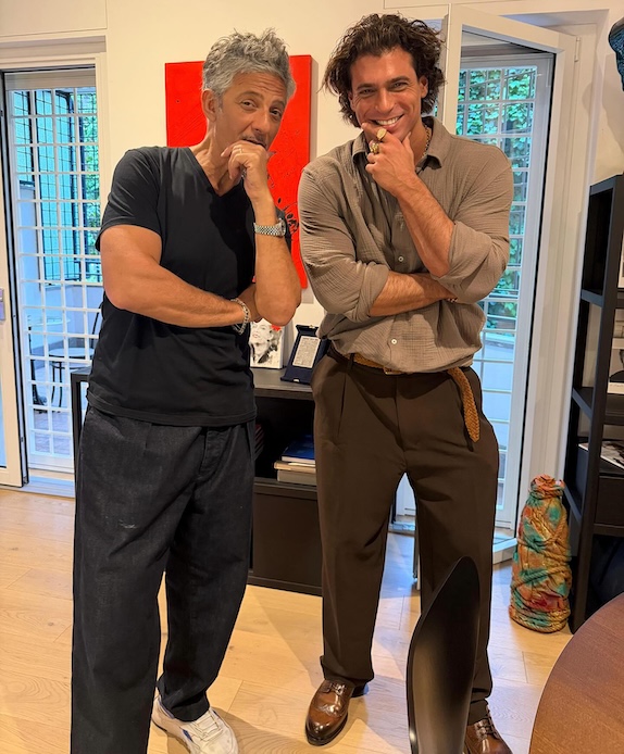 Can Yaman e Fiorello nuovo look