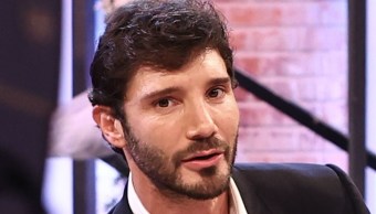 Affari Tuoi, Stefano De Martino "tormenta" Herbert Ballerina: "Non posso lavorare"
