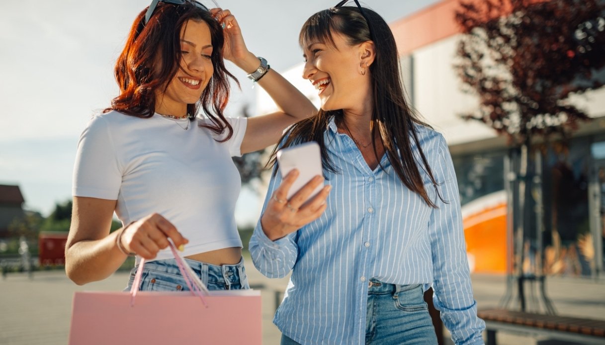 fare le commissioni con le amiche