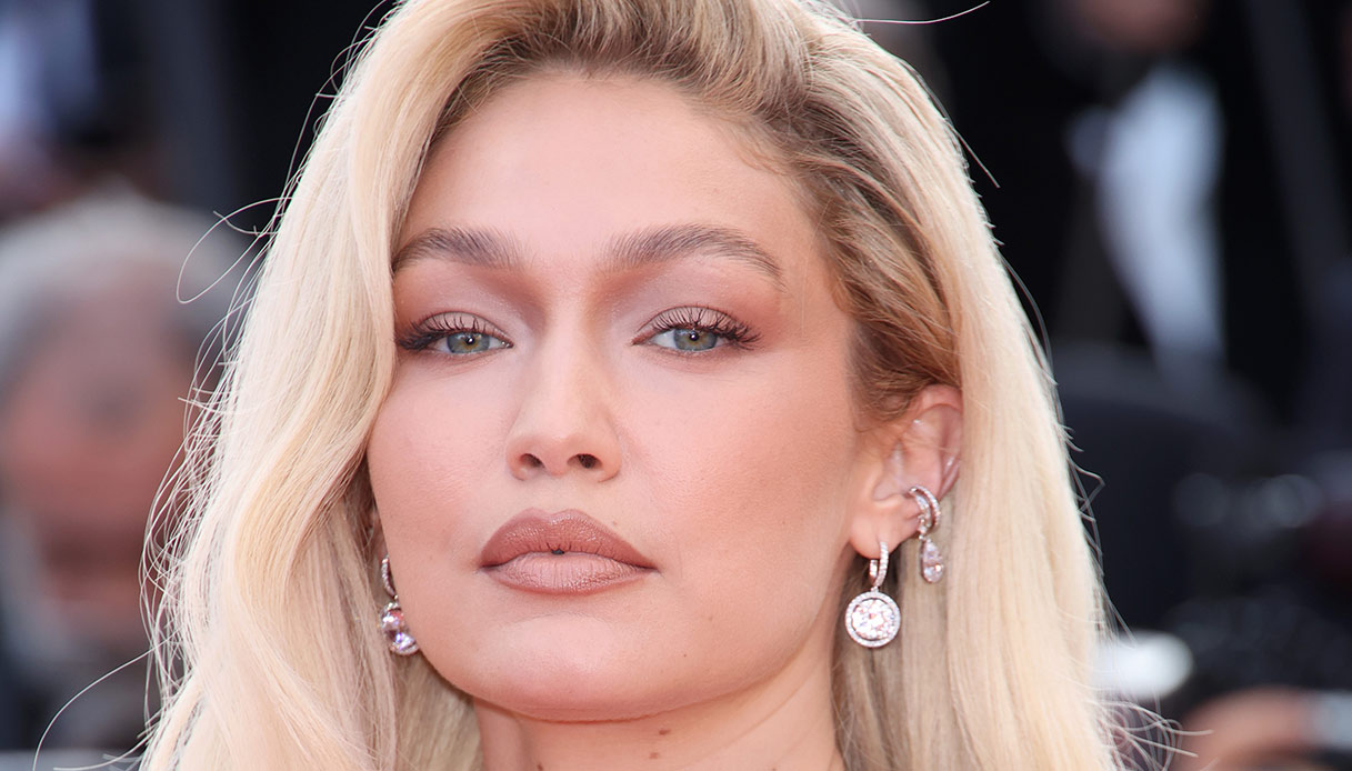 31 anni per Gigi, la più bella del mondo: vita, carriera e amori in foto