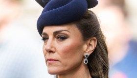 Kate Middleton visibilmente commossa, l’apparizione solenne all’Anzac Day