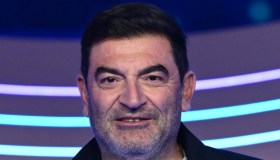 Caduta Libera chiude e lascia spazio a Paolo Bonolis: l’ultimo messaggio di Max Giusti