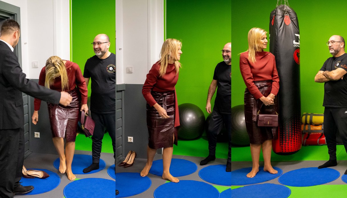 Maxima d'Olanda audace a piedi scalzi