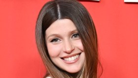 Natalia Paragoni, bellissima sul red carpet col pancione dopo l’operazione