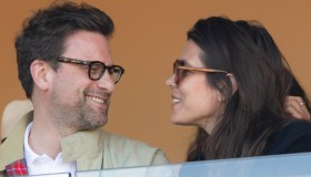 Charlotte Casiraghi ufficializza la storia con Nicolas Mathieu ma Carolina di Monaco non c’è