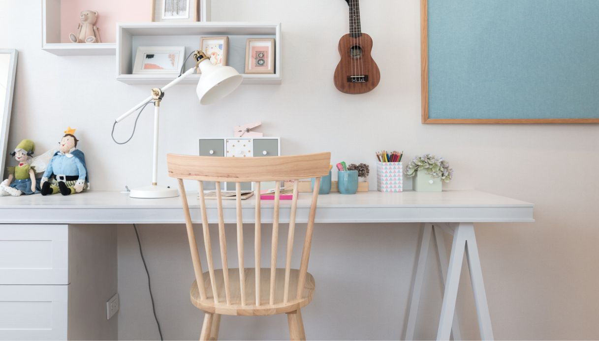 Scrivanie dei bambini e ragazzi