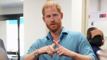 Re Carlo, le dure parole di Harry: “Voglio essere un padre migliore”
