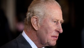 Re Carlo, la prova più dura del suo Regno: ora le cose si complicano