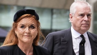 Sarah Ferguson non ha abbandonato Andrea: le pressioni per testimoniare